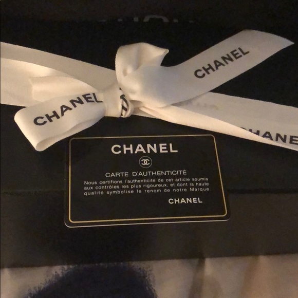 My beauty. Chanel bag authentic - Picture 3 of 8